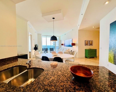 16001 Collins Ave  #3307 - Photo Thumbnail 6