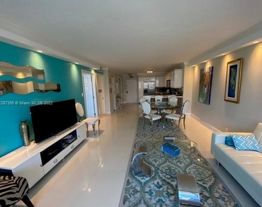 3140 S Ocean Dr - Photo Thumbnail 13