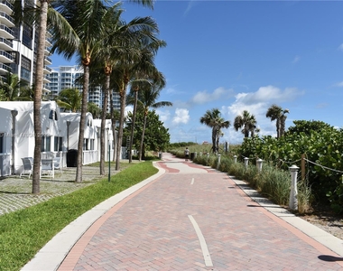 6365 Collins Ave - Photo Thumbnail 24