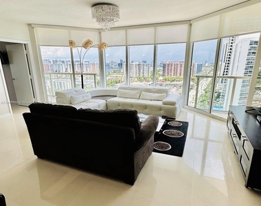 16699 Collins Ave - Photo Thumbnail 1