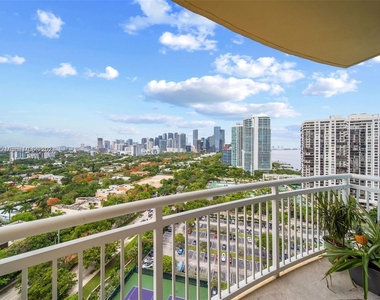 2475 Brickell Ave - Photo Thumbnail 2