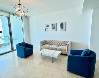 900 Biscayne Blvd - Photo Thumbnail 5