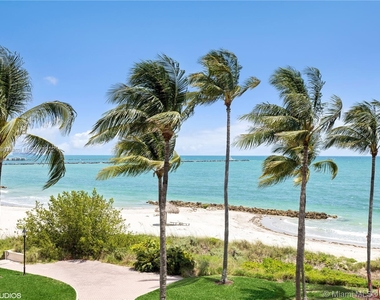 19234 Fisher Island Dr - Photo Thumbnail 21