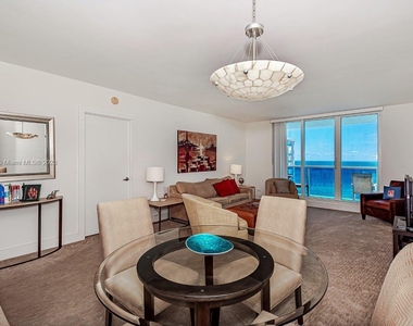 2301 Collins Ave - Photo Thumbnail 3