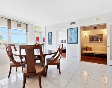 9511 Collins Ave - Photo Thumbnail 9