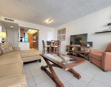 3505 S Ocean Dr - Photo Thumbnail 4