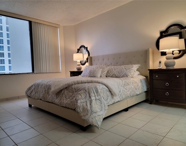 3505 S Ocean Dr - Photo Thumbnail 8