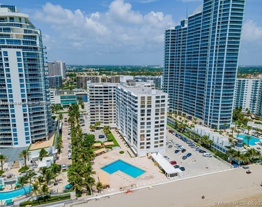 3505 S Ocean Dr - Photo Thumbnail 17