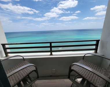 3505 S Ocean Dr - Photo Thumbnail 1