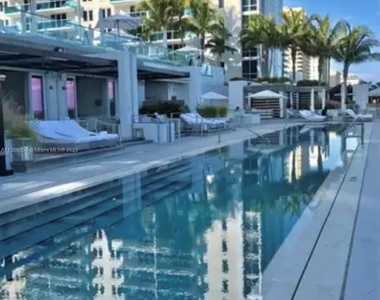 2301 Collins Ave - Photo Thumbnail 24