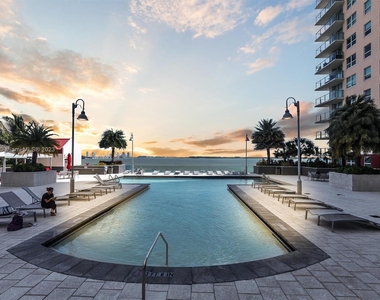 1155 Brickell Bay Dr - Photo Thumbnail 0