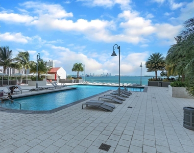 1155 Brickell Bay Dr - Photo Thumbnail 36