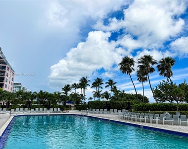 5161 Collins Ave - Photo Thumbnail 26