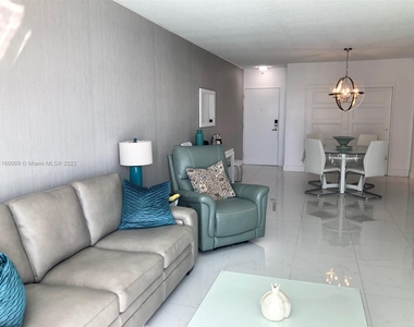 3901 S Ocean Dr - Photo Thumbnail 10