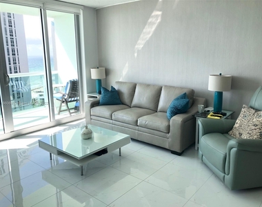 3901 S Ocean Dr - Photo Thumbnail 14