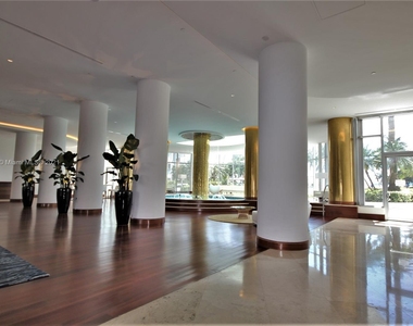 5161 Collins Ave - Photo Thumbnail 3