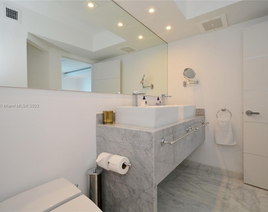 9201 Collins Ave - Photo Thumbnail 5