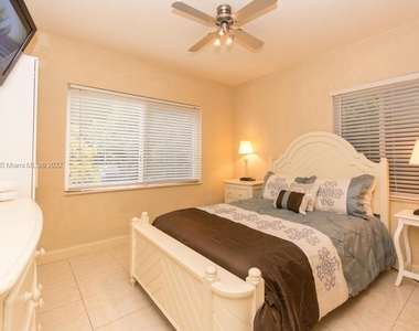 1506 Seabreeze Blvd - Photo Thumbnail 18