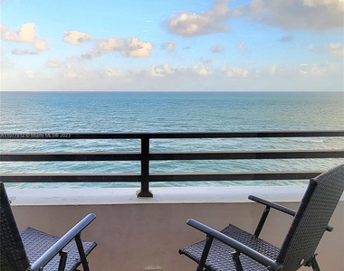 3505 S Ocean Dr - Photo Thumbnail 2