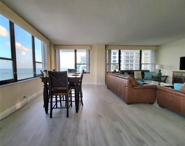 3505 S Ocean Dr - Photo Thumbnail 4