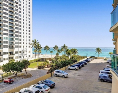 2501 S Ocean Dr - Photo Thumbnail 5