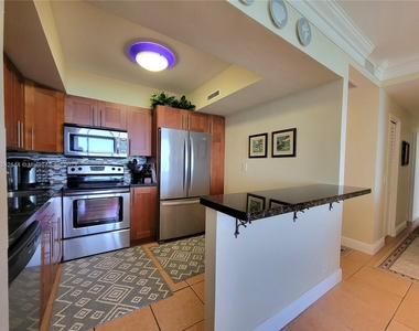 3505 S Ocean Dr - Photo Thumbnail 10