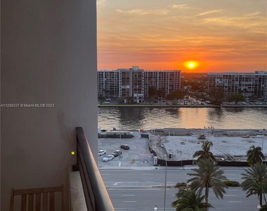 3505 S Ocean Dr - Photo Thumbnail 12