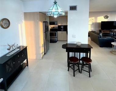 3505 S Ocean Dr - Photo Thumbnail 10