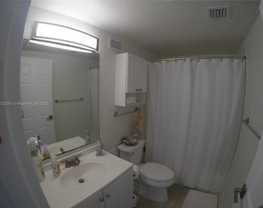 2501 S Ocean Dr - Photo Thumbnail 16