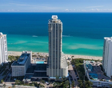 16699 Collins Ave - Photo Thumbnail 55