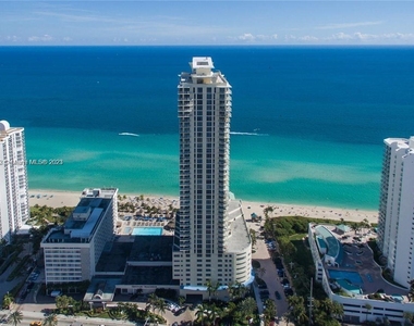 16699 Collins Ave - Photo Thumbnail 42