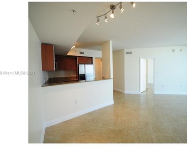 9055 Sw 73 Ct - Photo Thumbnail 2