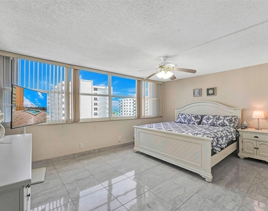 1400 S Ocean Dr - Photo Thumbnail 14