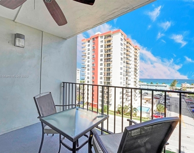 1400 S Ocean Dr - Photo Thumbnail 19