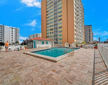 1400 S Ocean Dr - Photo Thumbnail 51