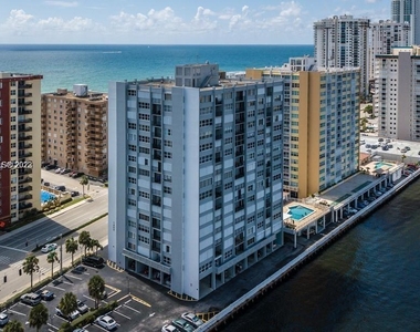 1400 S Ocean Dr - Photo Thumbnail 43