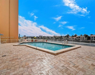 1400 S Ocean Dr - Photo Thumbnail 50