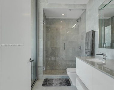 18501 Collins Ave - Photo Thumbnail 42