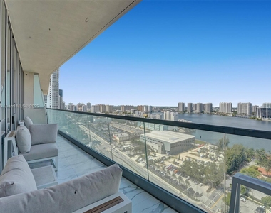 18501 Collins Ave - Photo Thumbnail 52