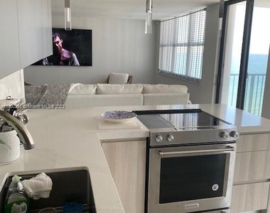 2201 S Ocean Dr - Photo Thumbnail 22