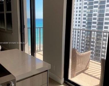 2201 S Ocean Dr - Photo Thumbnail 23