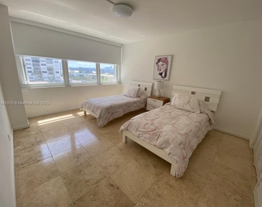 2101 S Ocean Dr - Photo Thumbnail 17