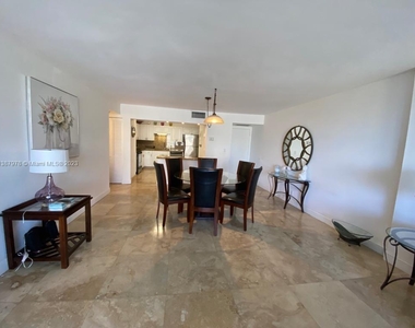 2101 S Ocean Dr - Photo Thumbnail 5