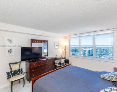 2501 S Ocean Dr - Photo Thumbnail 29