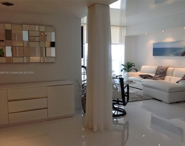 16699 Collins Ave - Photo Thumbnail 24