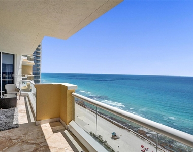 17875 Collins Ave - Photo Thumbnail 49