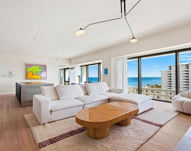 2901 Collins Ave - Photo Thumbnail 0