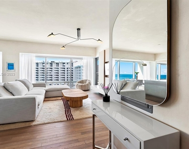 2901 Collins Ave - Photo Thumbnail 1