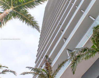 1300 Brickell Bay Dr - Photo Thumbnail 29