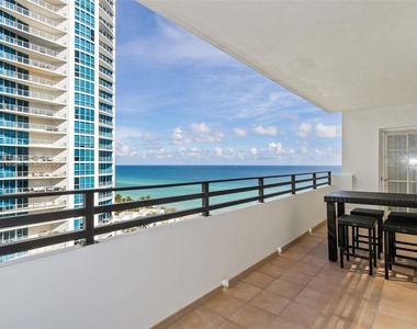 3505 S Ocean Dr - Photo Thumbnail 0